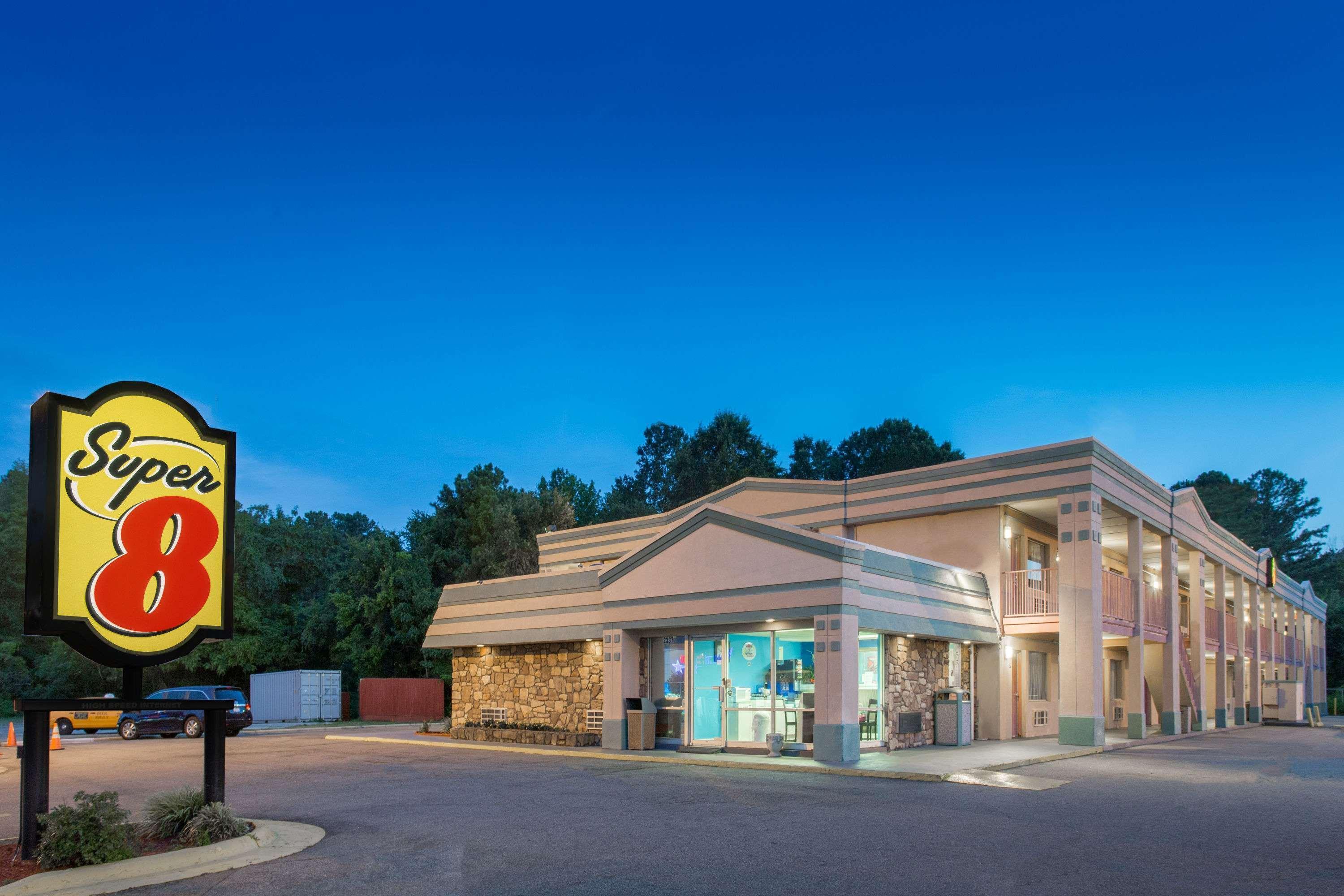 Super 8 By Wyndham Durham/University Area Nc Exterior foto