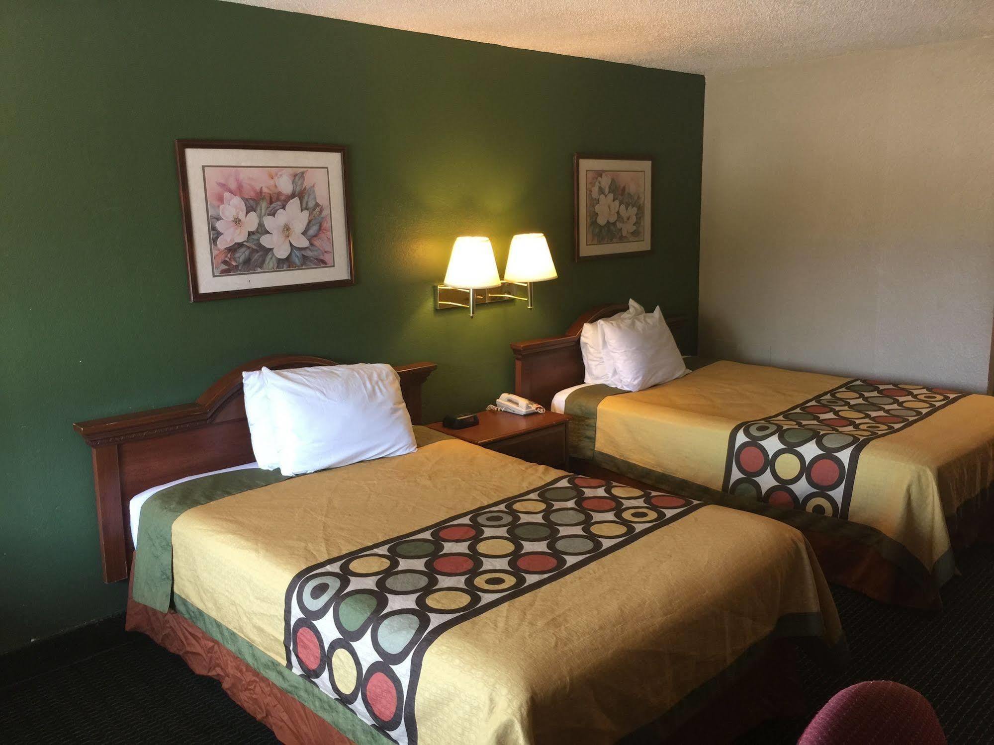 Super 8 By Wyndham Durham/University Area Nc Exterior foto